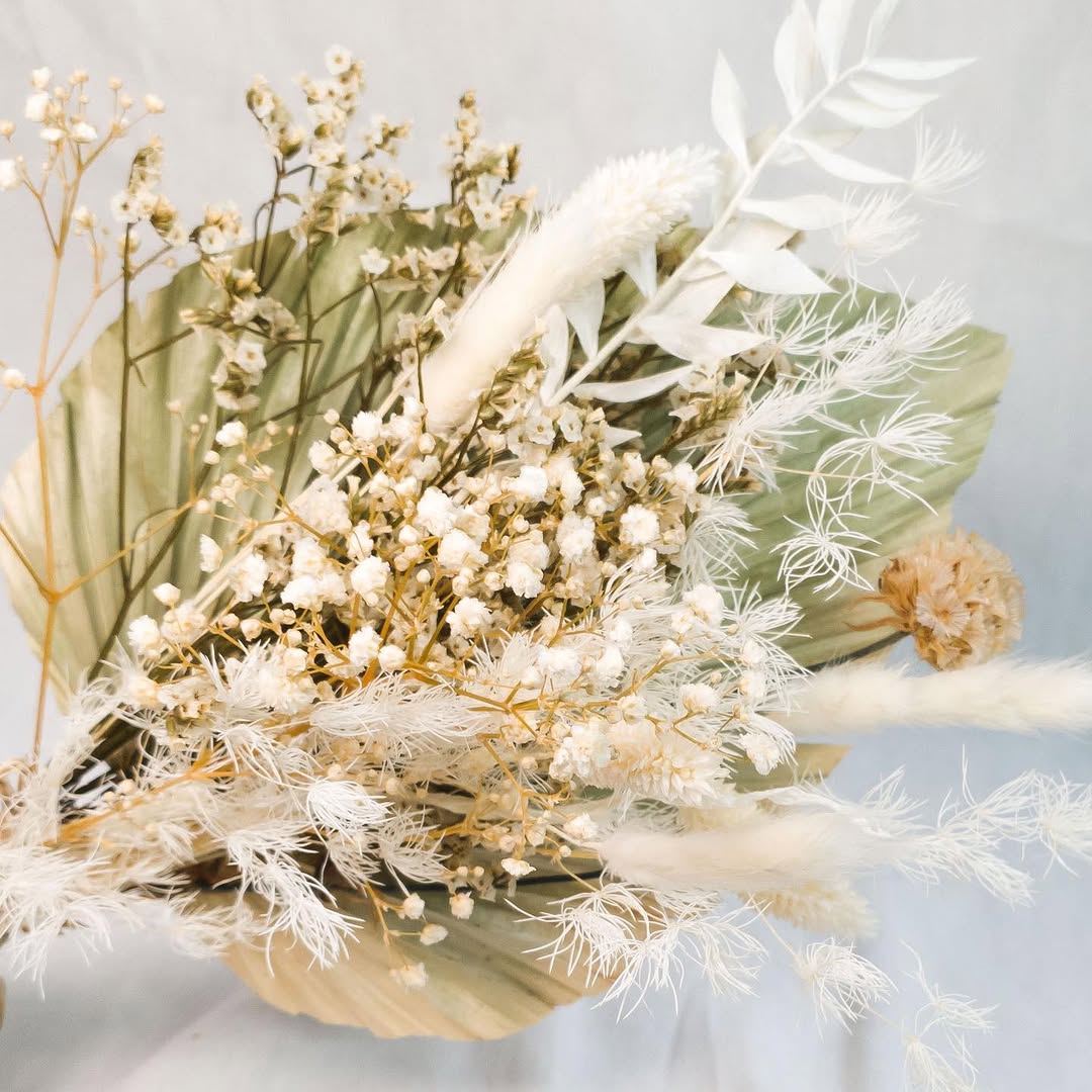 Wedding entourage flowers